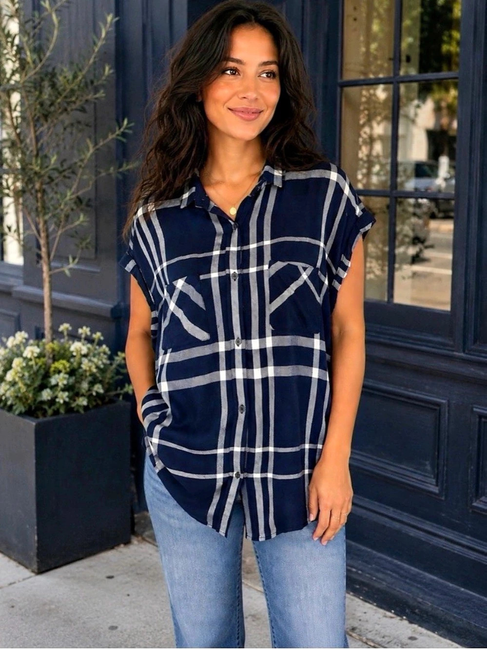 RAILS Britt Cap-Sleeve Button-Down Shirt / Navy + White Plaid / Small